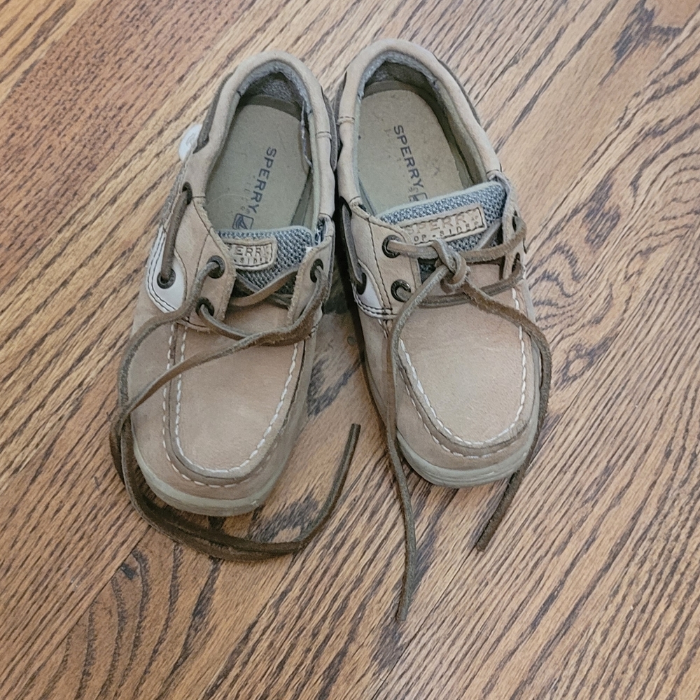 Boys Sperry boat shoes 10.5